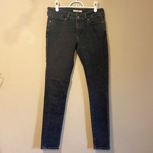Levi’s 711 skinny size 28 black wash